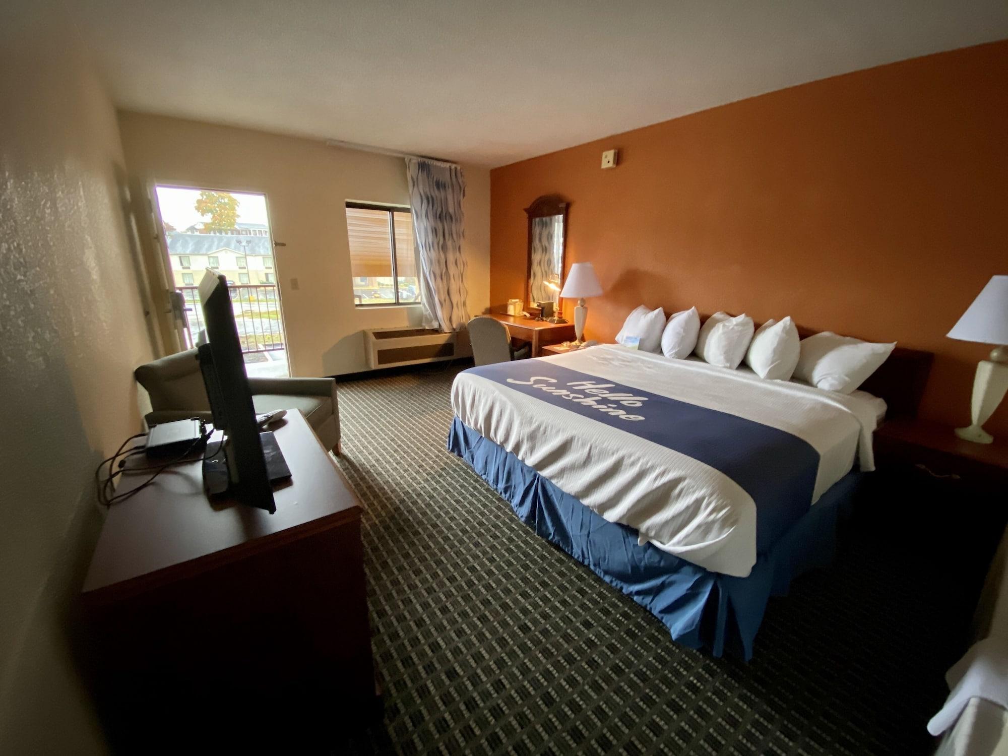 Days Inn By Wyndham מורהד מראה חיצוני תמונה